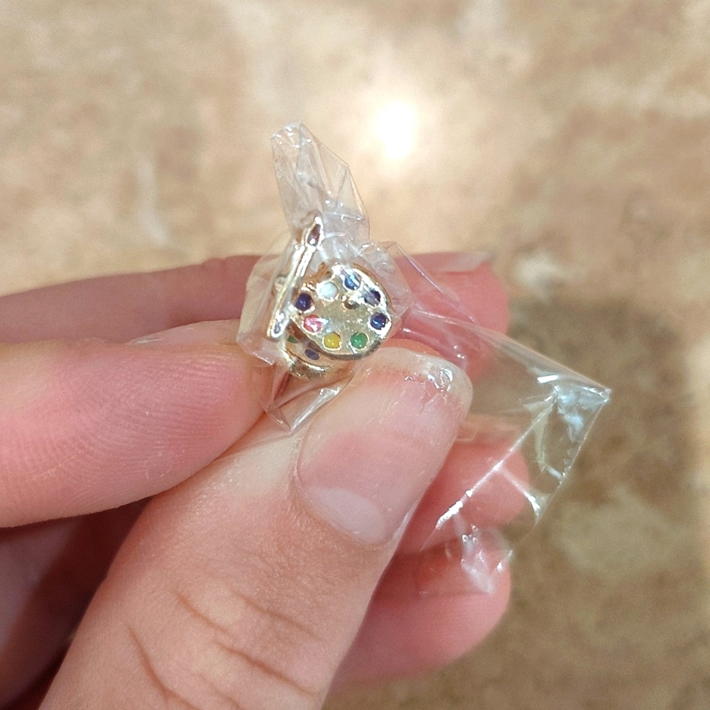 Earrings - Picture 2 of 3